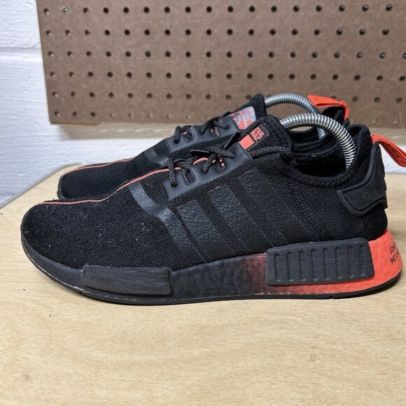 Adidas Star Wars x NMD_R1 Darth Vader FW2282 Men's Size 8.5 - Picture 1 of 10